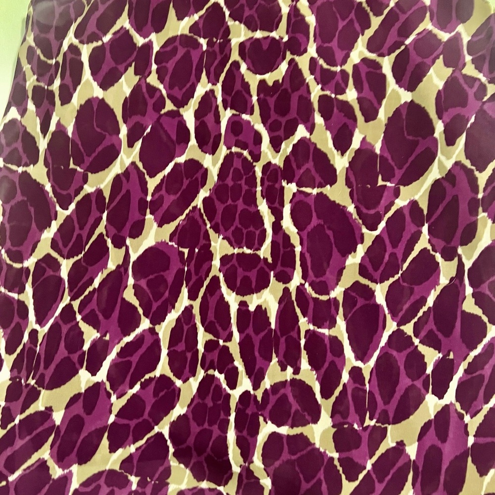 Banana Republic Purple and Cream Patterned Fabric